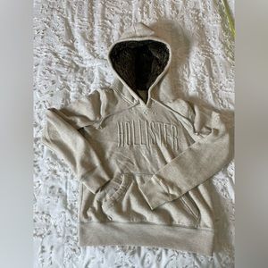 Hollister Women’s Sweatshirt Hoodie Size Small light grey SKU 45